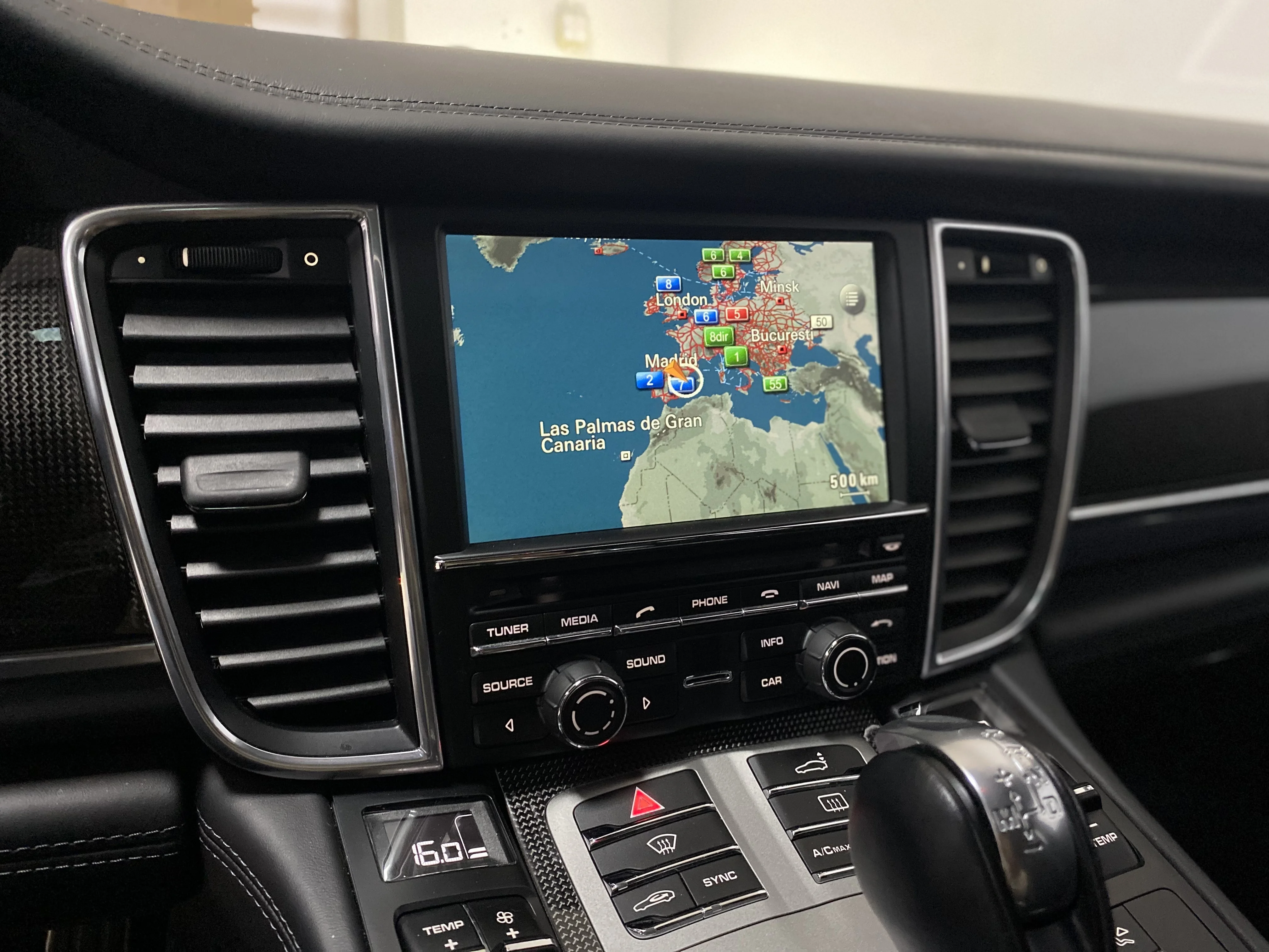 PORSCHE PANAMERA GTS lleno