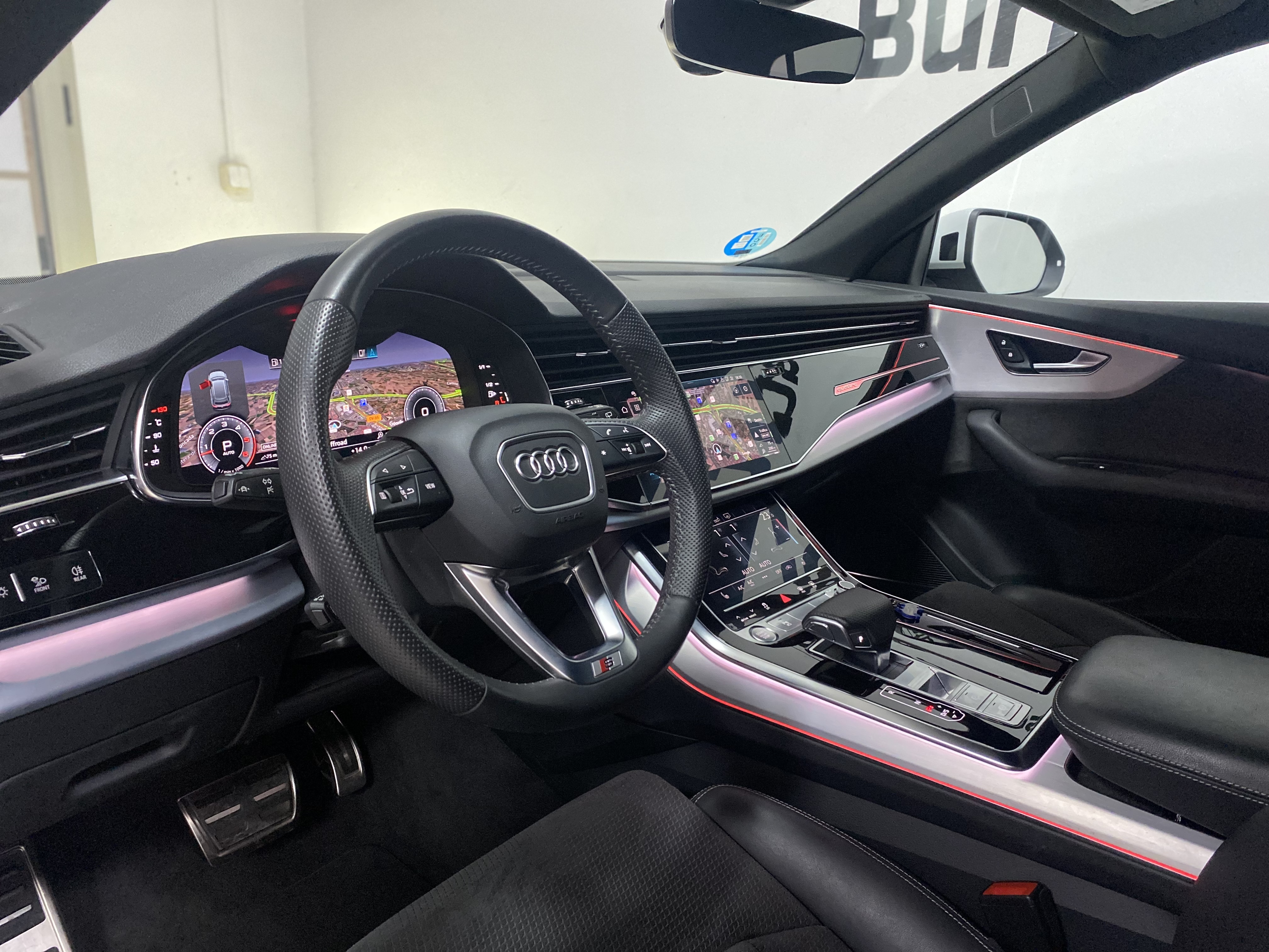 AUDI Q8 QUATTRO lleno