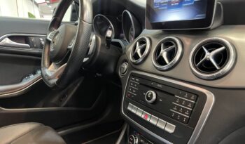 MERCEDES BENZ CLA220d AMG 4MATIC lleno